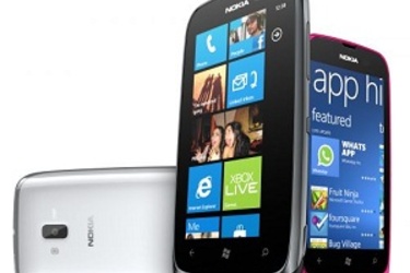 Nokia Lumia 610 osaa jakaa verkkoyhteyden -- Lumia 800 ei